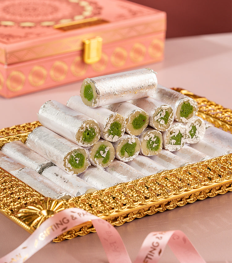 Kaju Pista Roll