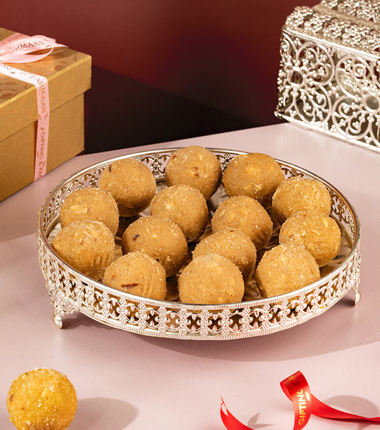 Gond Laddu